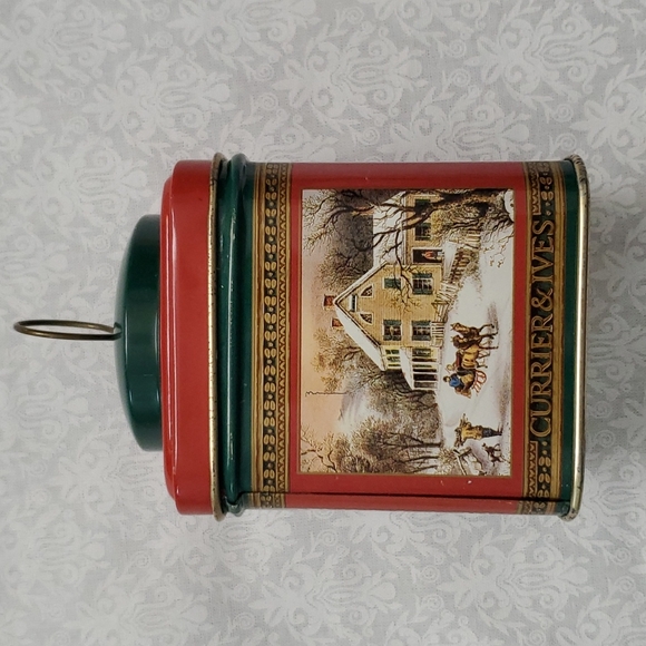 Christmas Candle Tin Currier & Ives 1991 VTG Decor Cinnamon Scent Winter - Picture 9 of 14
